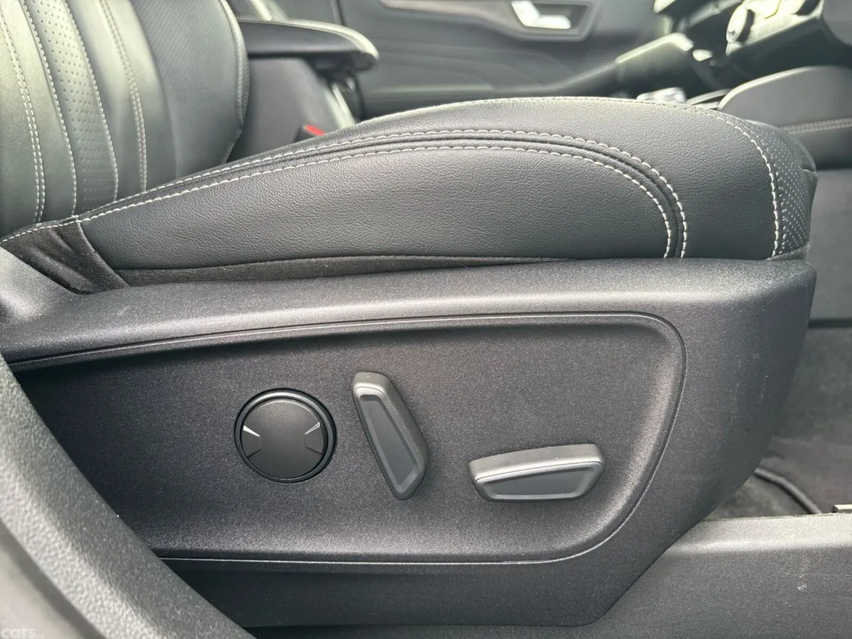 Ford Kuga SUV, Petrol Hybrid, 2022, Grey