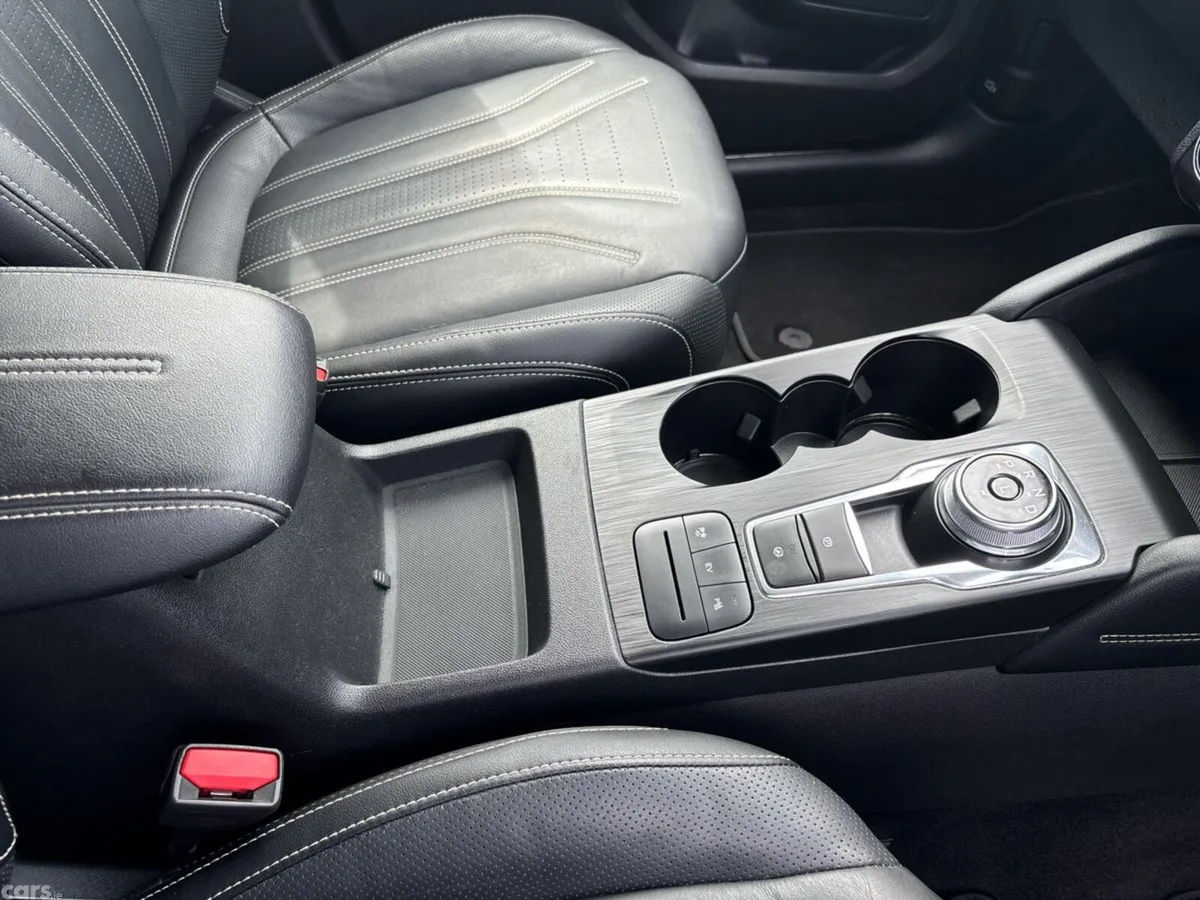 Ford Kuga SUV, Petrol Hybrid, 2022, Grey
