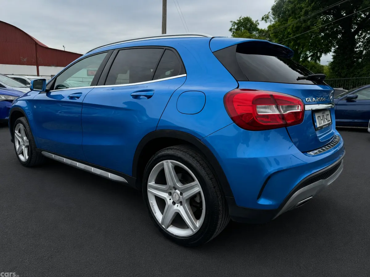 Mercedes-Benz GLA SUV, Diesel, 2017, Blue