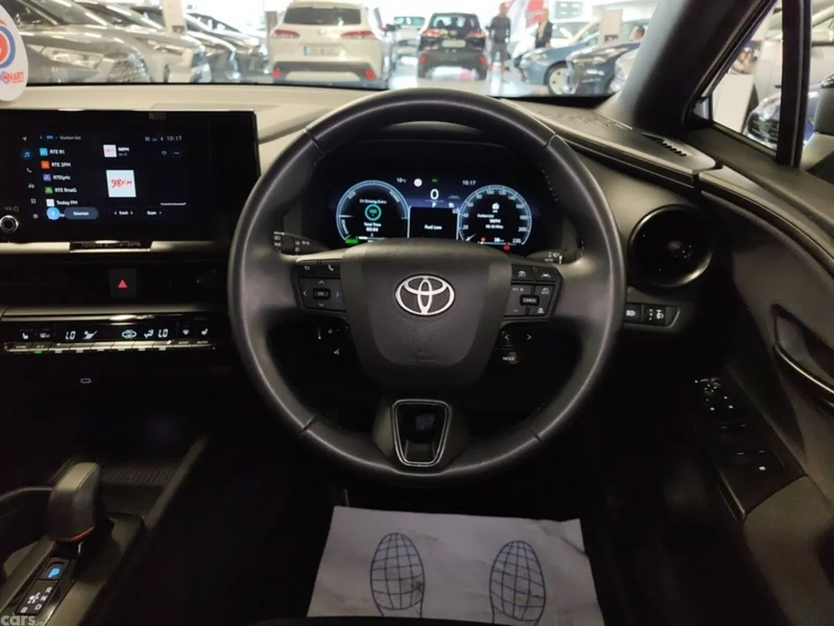 Toyota C-HR SUV, Petrol Hybrid, 2025, Black