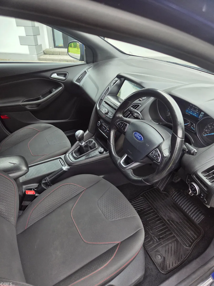 Ford Focus Hatchback, Diesel, 2018, Blue
