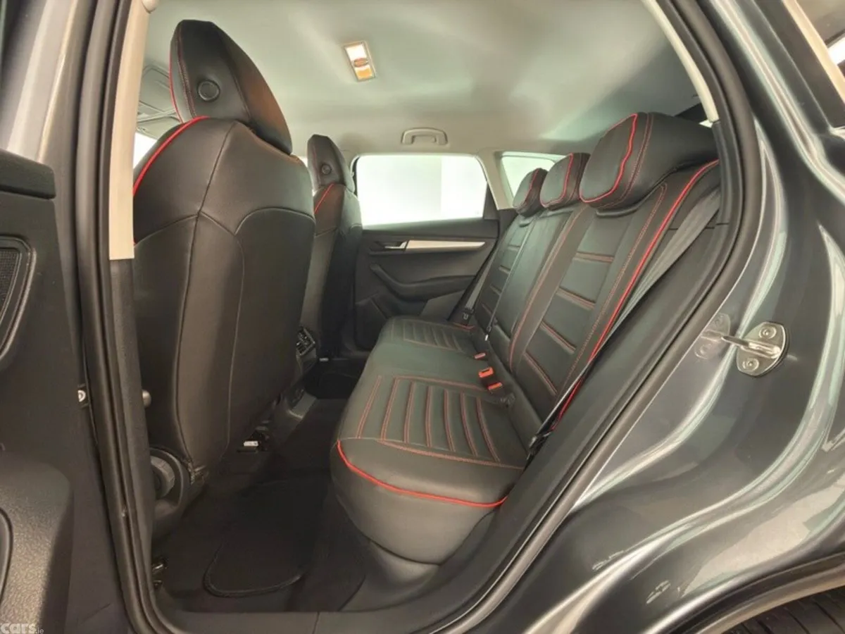 Skoda Karoq SUV, Petrol, 2023, Grey