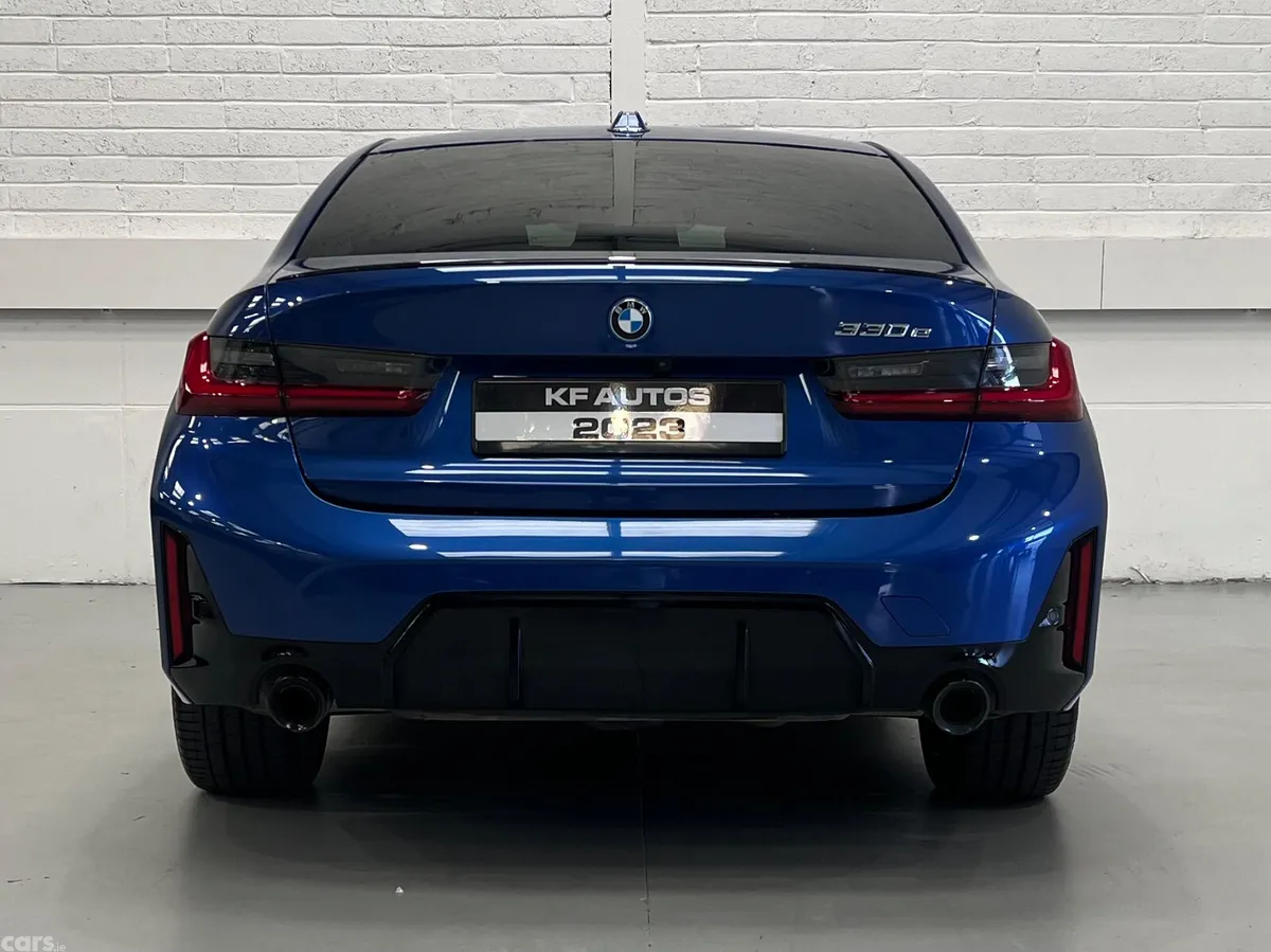BMW 3-Series Saloon, Petrol Plug-in Hybrid, 2023, Blue