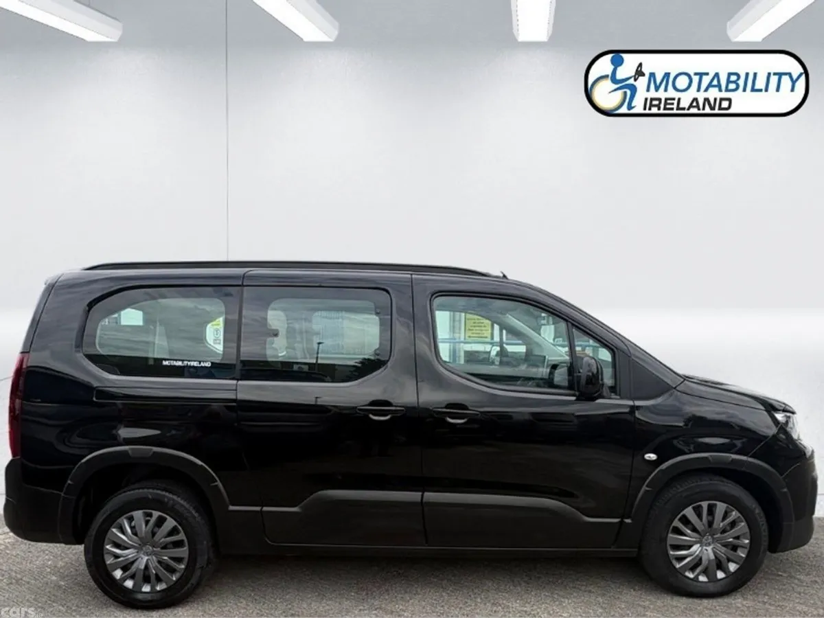 Peugeot Rifter MPV, Diesel, 2024, Black