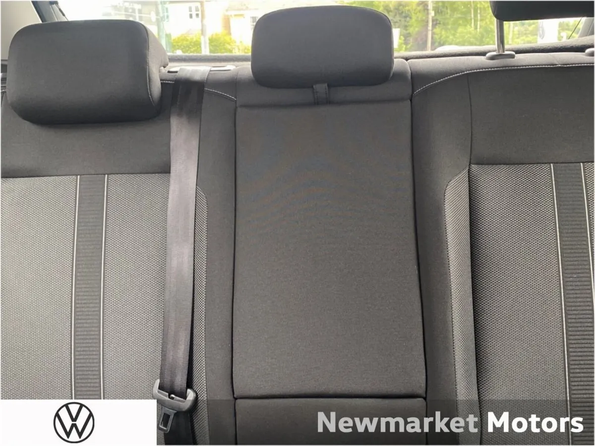 Volkswagen T-Roc SUV, Petrol, 2023, White