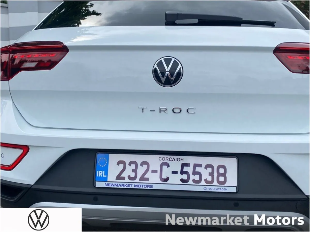 Volkswagen T-Roc SUV, Petrol, 2023, White