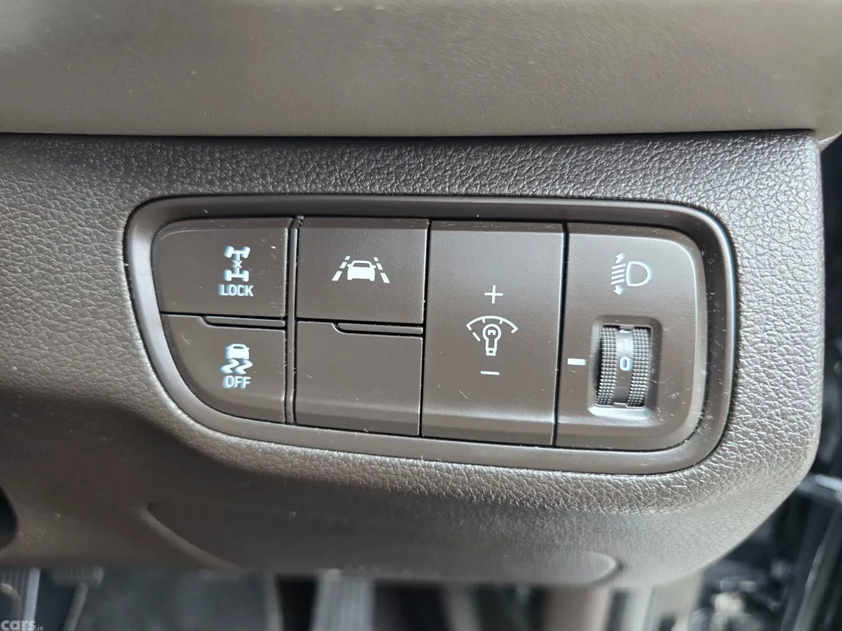 Hyundai Santa Fe SUV, Diesel, 2019, Black