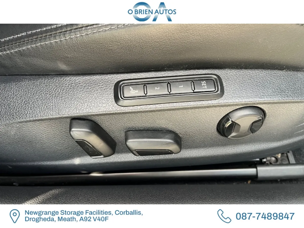 Volkswagen Passat Saloon, Diesel, 2019, Silver