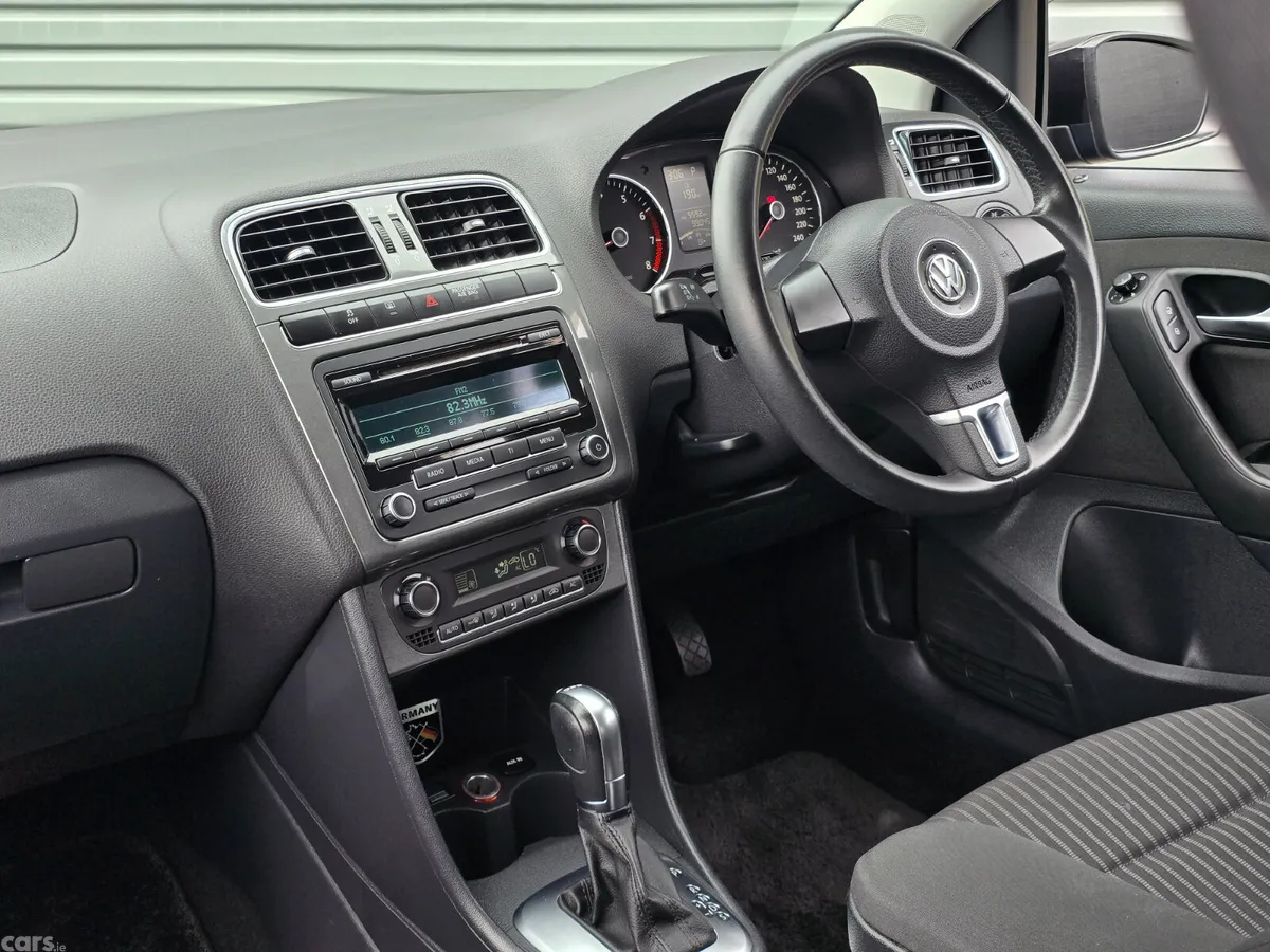 Volkswagen Polo Hatchback, Petrol, 2013, Black