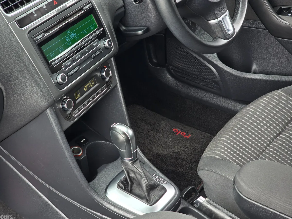 Volkswagen Polo Hatchback, Petrol, 2013, Black