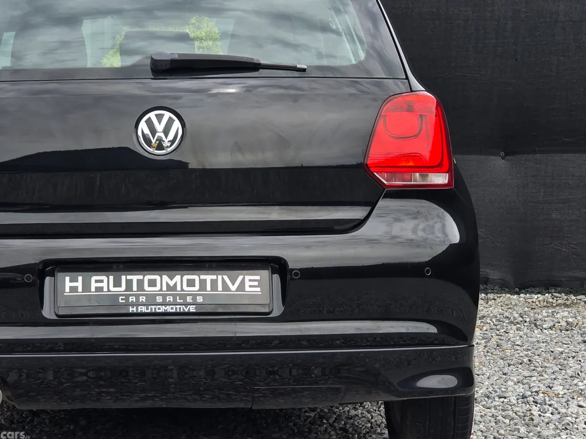Volkswagen Polo Hatchback, Petrol, 2013, Black