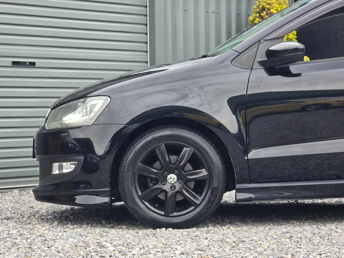 Volkswagen Polo Hatchback, Petrol, 2013, Black