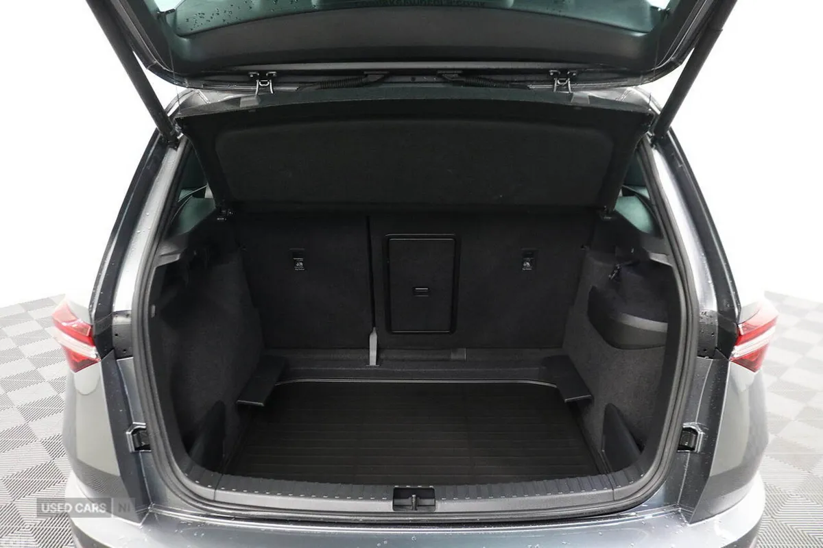 Skoda Karoq SUV, Petrol, 2023, Grey