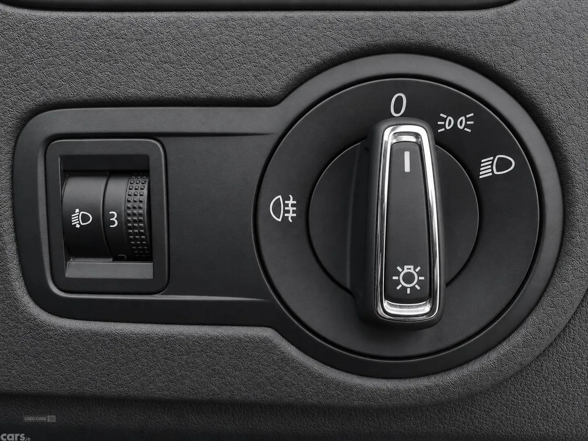 Volkswagen Polo , Petrol, 2015, White