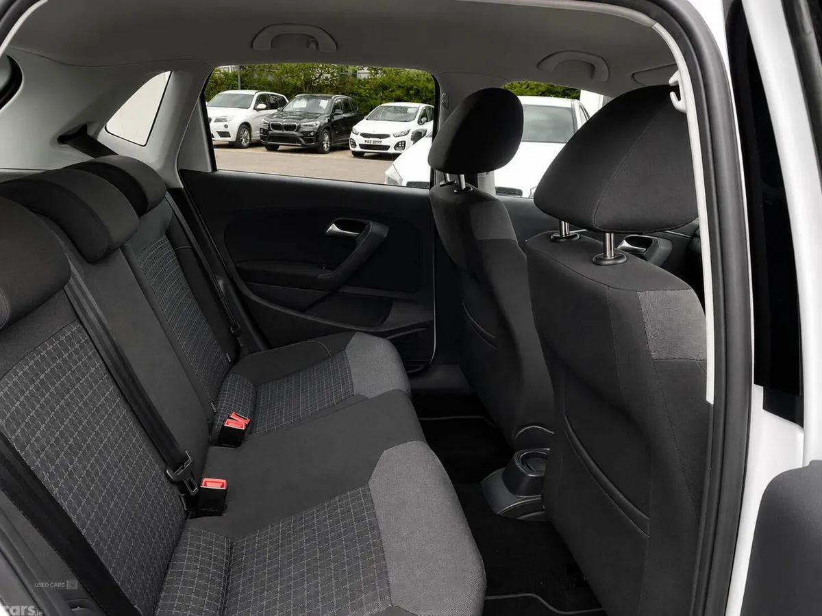 Volkswagen Polo , Petrol, 2015, White