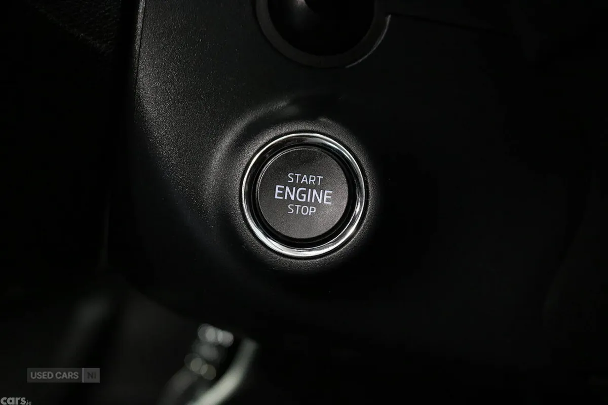 Skoda Karoq SUV, Petrol, 2023, Grey