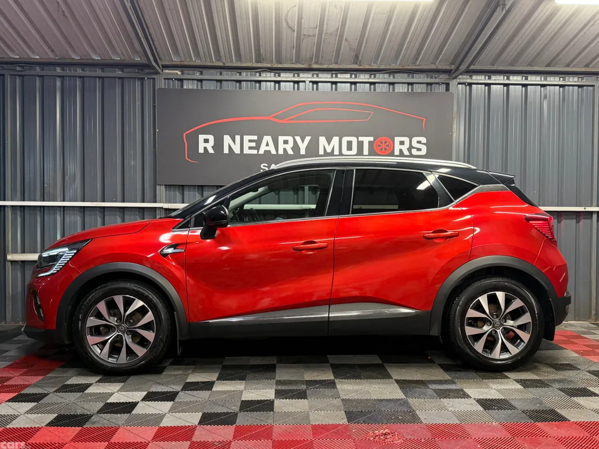 Renault Captur Hatchback, Petrol, 2020, Red