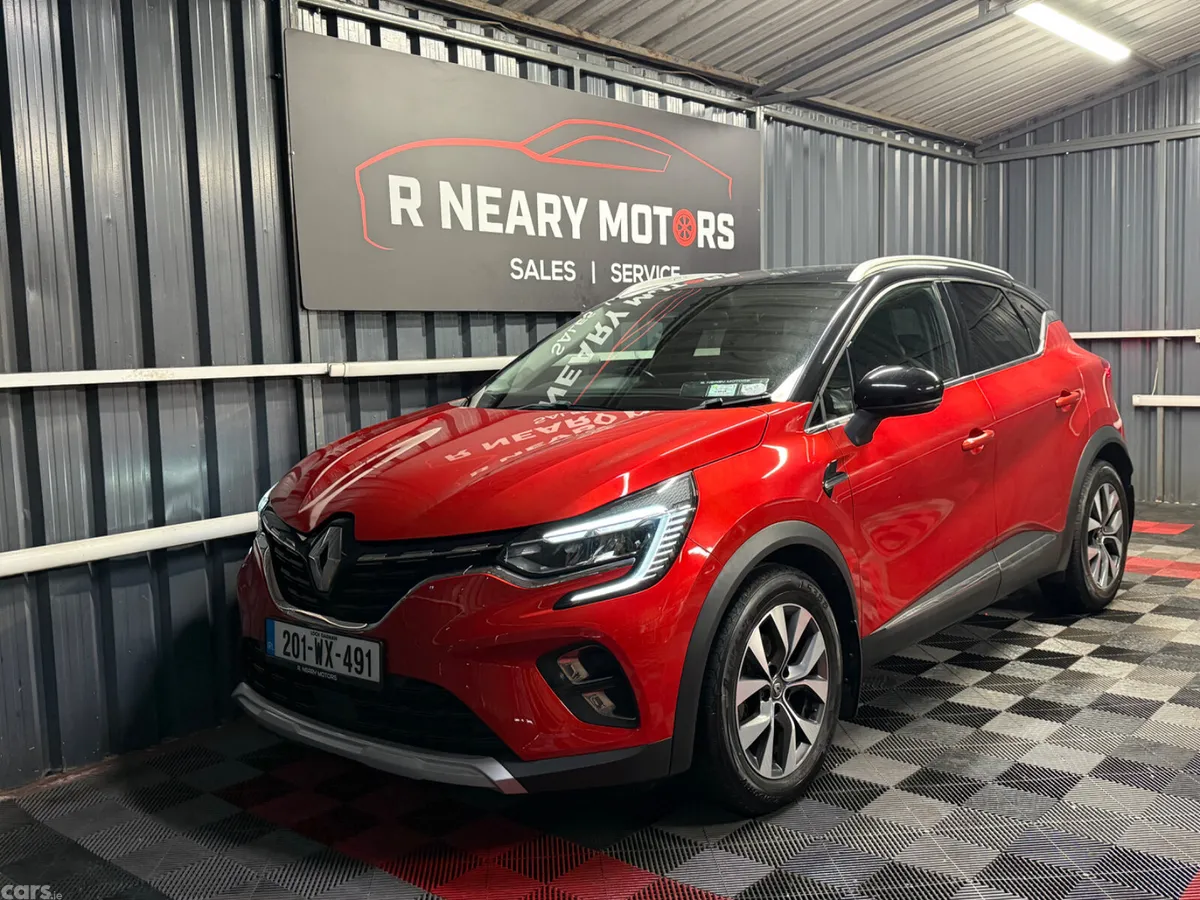 Renault Captur Hatchback, Petrol, 2020, Red