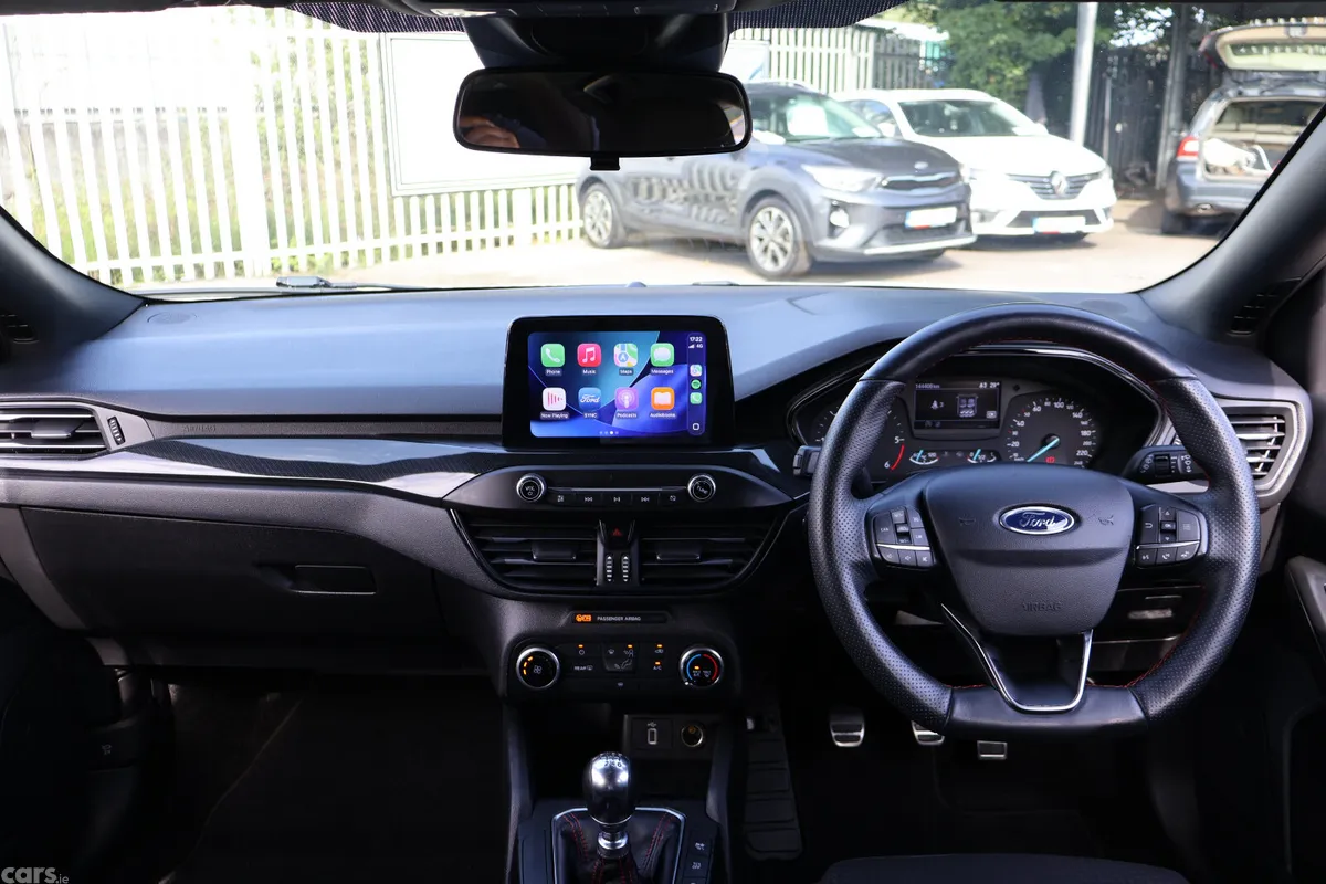 Ford Focus Hatchback, Diesel, 2020, White