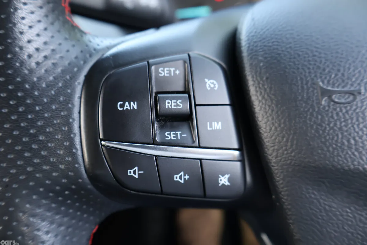 Ford Focus Hatchback, Diesel, 2020, White