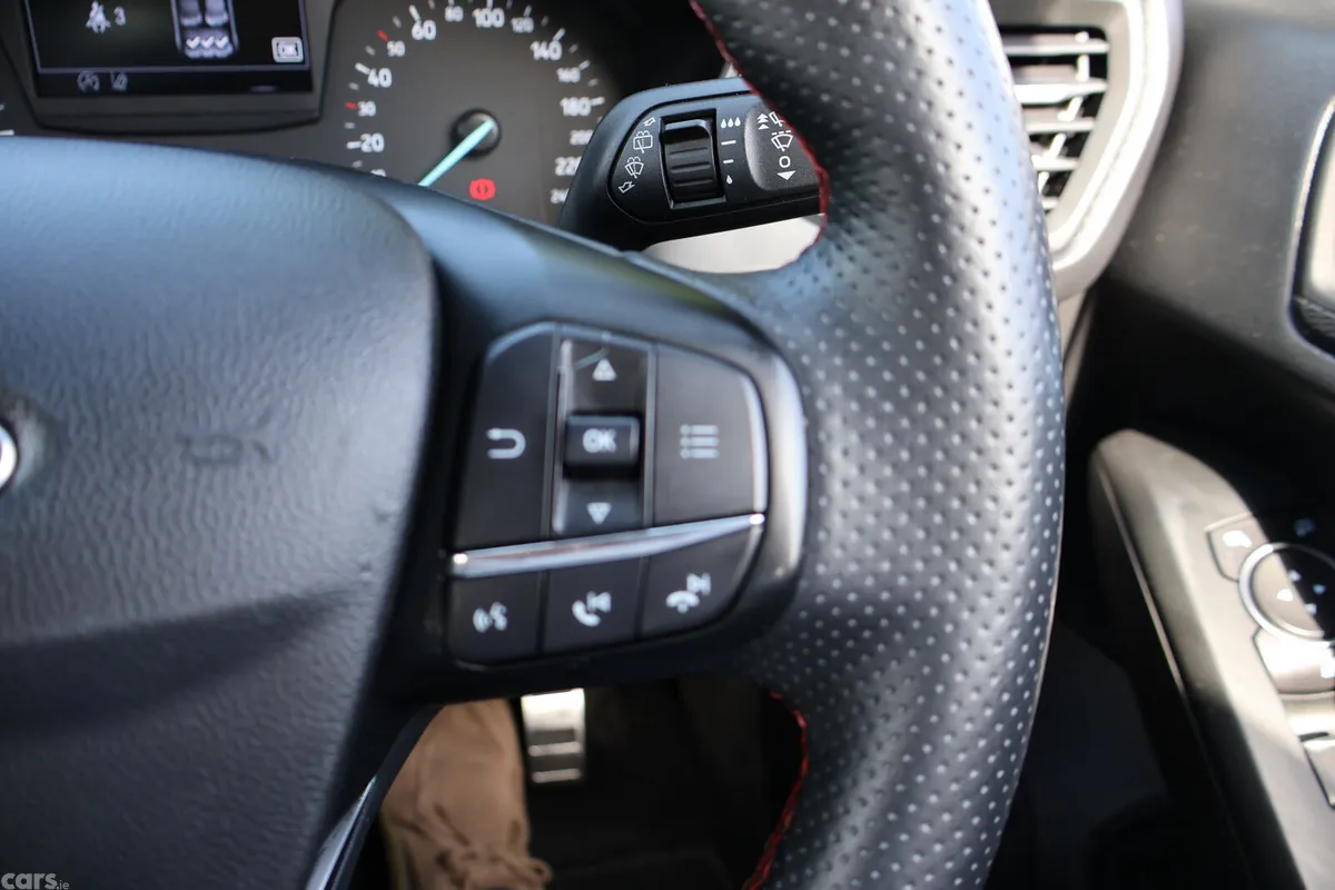 Ford Focus Hatchback, Diesel, 2020, White