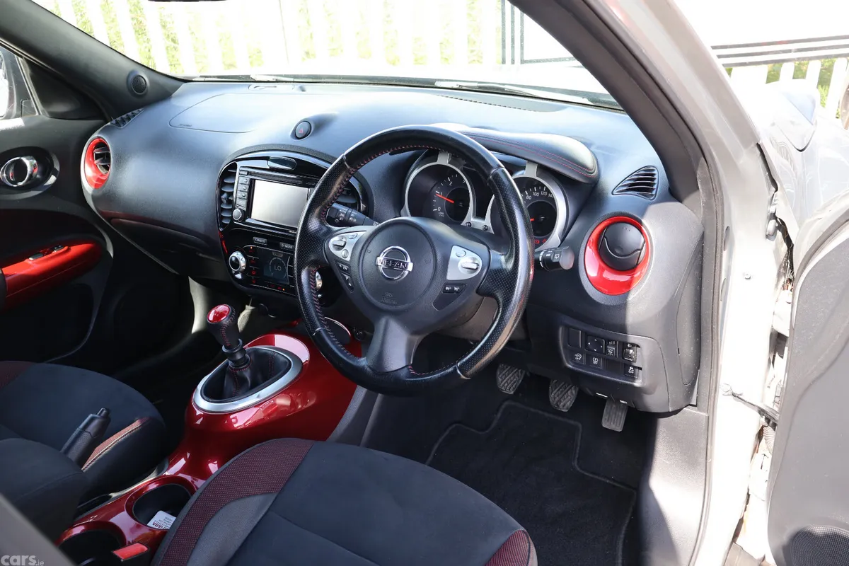 Nissan Juke SUV, Diesel, 2018, Grey
