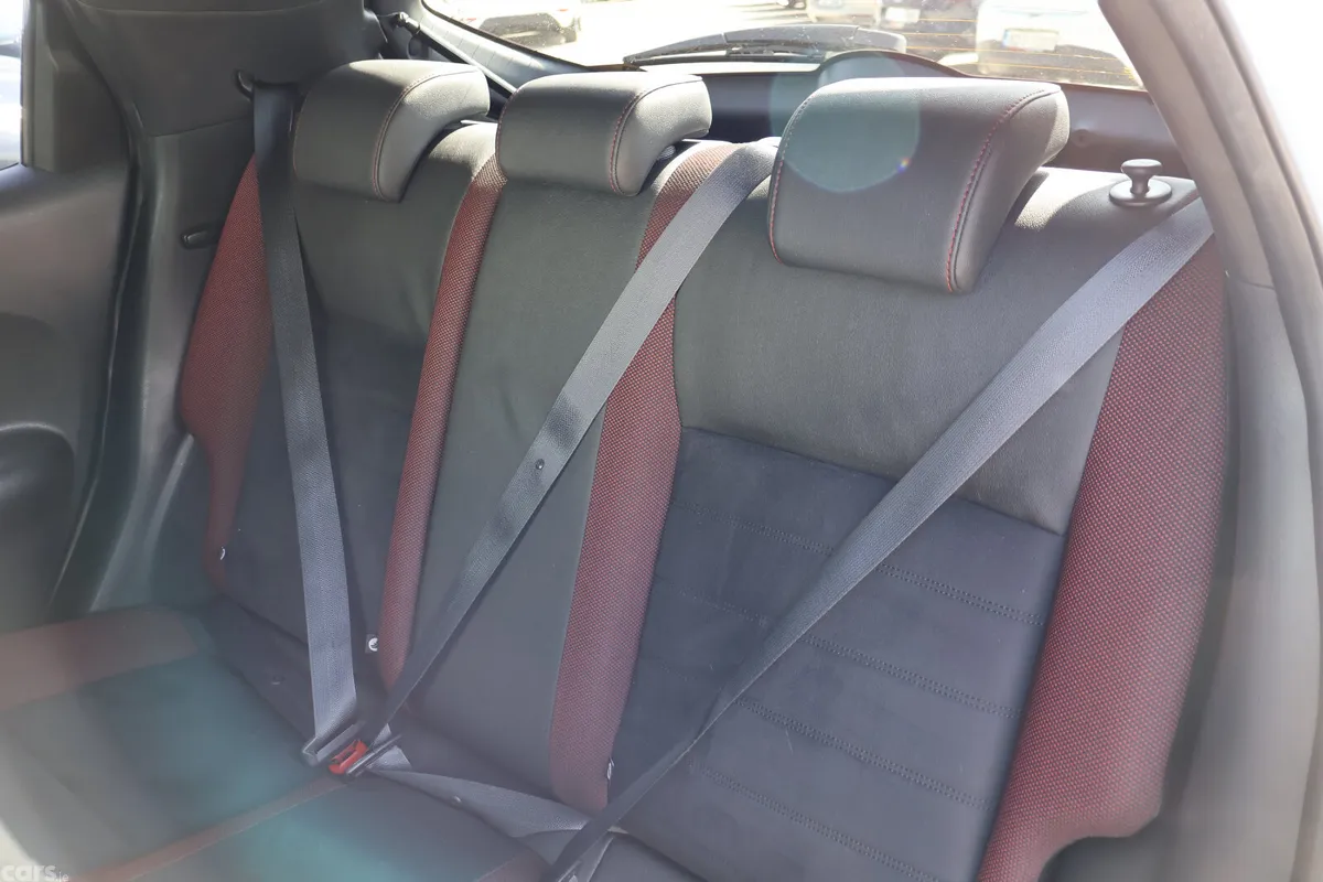 Nissan Juke SUV, Diesel, 2018, Grey