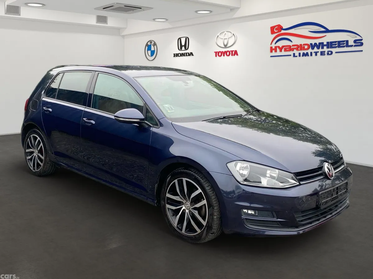 Volkswagen Golf Hatchback, Petrol, 2016, Blue