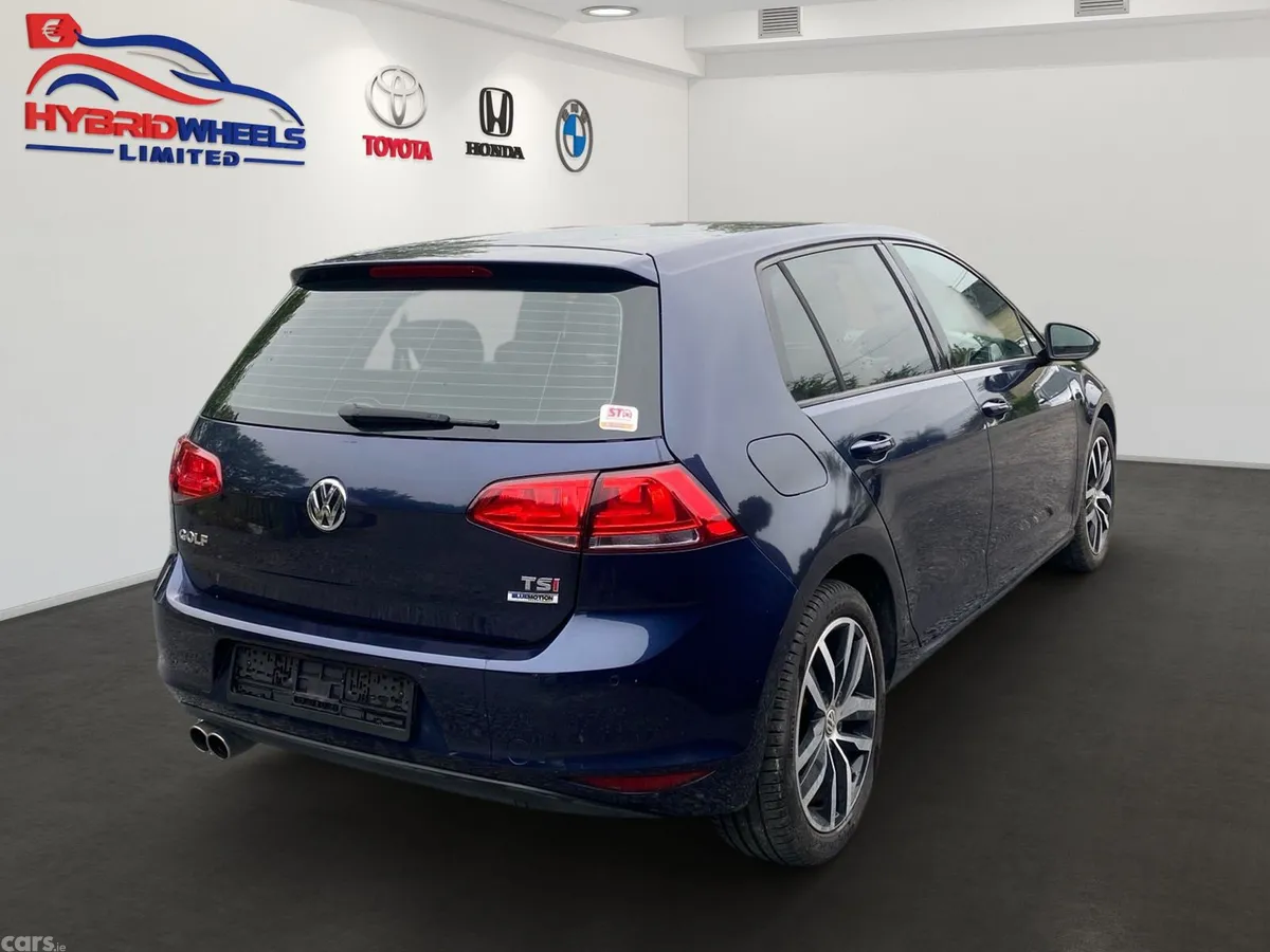 Volkswagen Golf Hatchback, Petrol, 2016, Blue