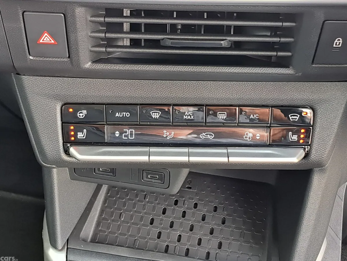 Opel Frontera SUV, Petrol Hybrid, 2027, Green