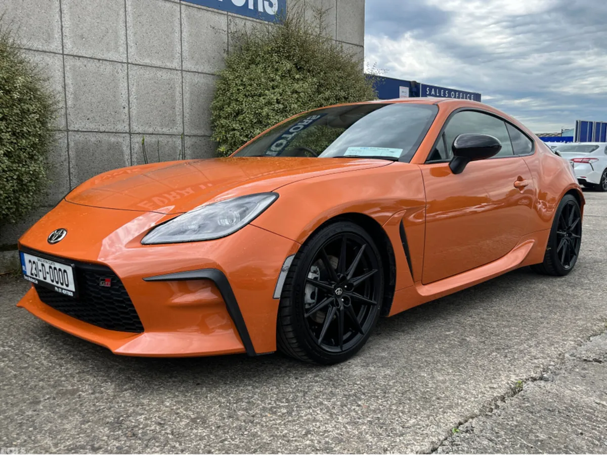 Toyota GR86 Coupe, Petrol, 2023, Orange