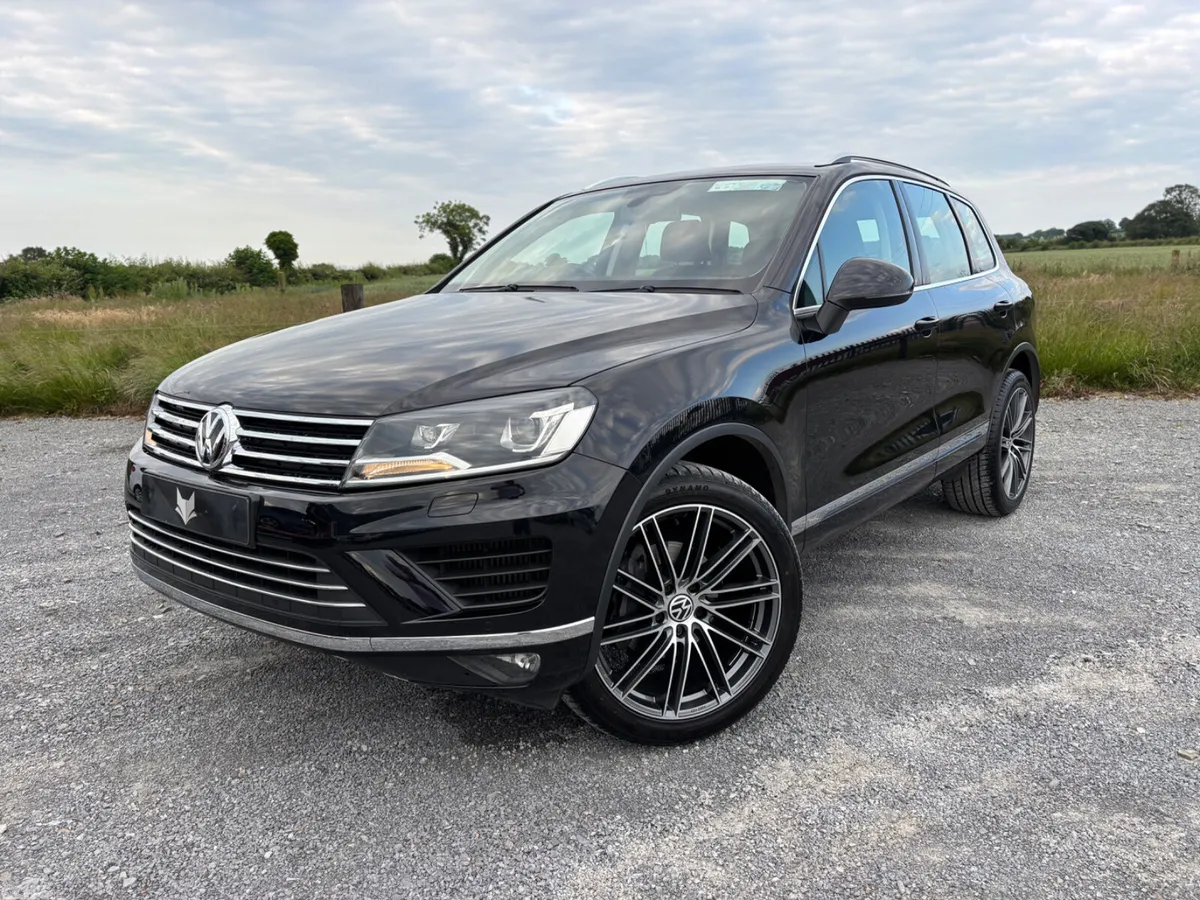 Volkswagen Touareg SUV, Diesel, 2014, Black