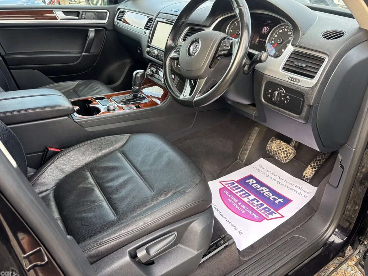 Volkswagen Touareg SUV, Diesel, 2014, Black