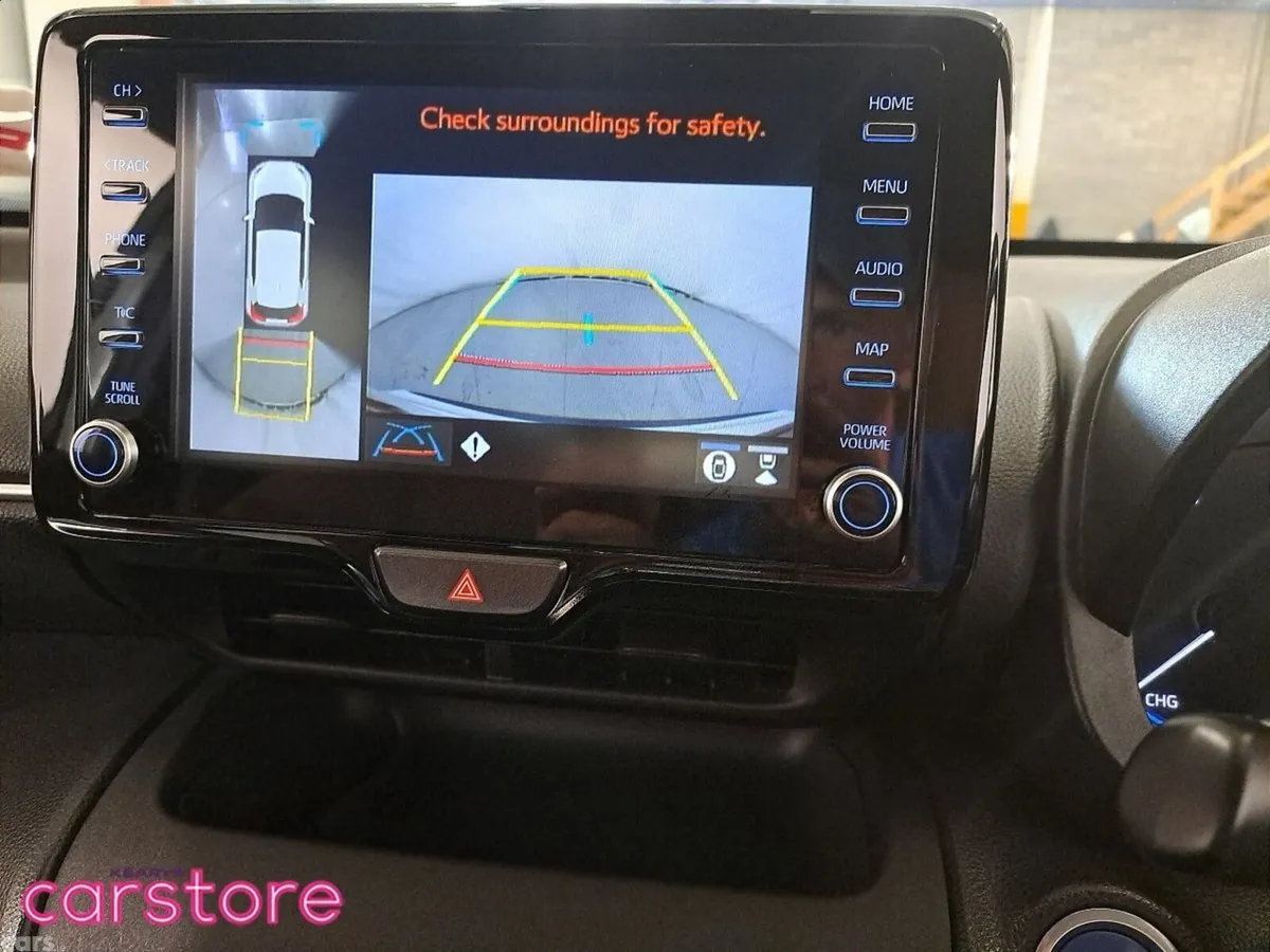 Toyota Yaris Cross SUV, Petrol Hybrid, 2023, White