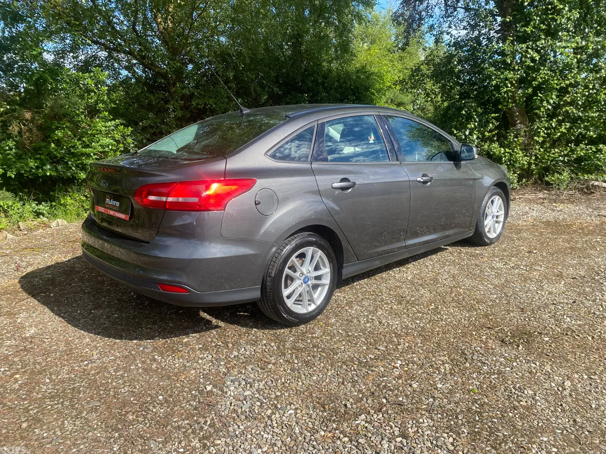 Ford Focus Saloon, Diesel, 2017, Grey