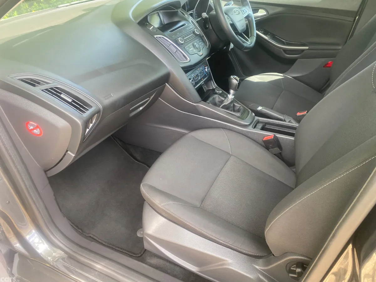 Ford Focus Saloon, Diesel, 2017, Grey