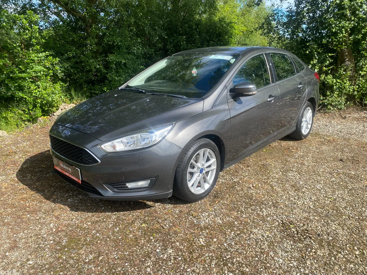 Ford Focus Saloon, Diesel, 2017, Grey