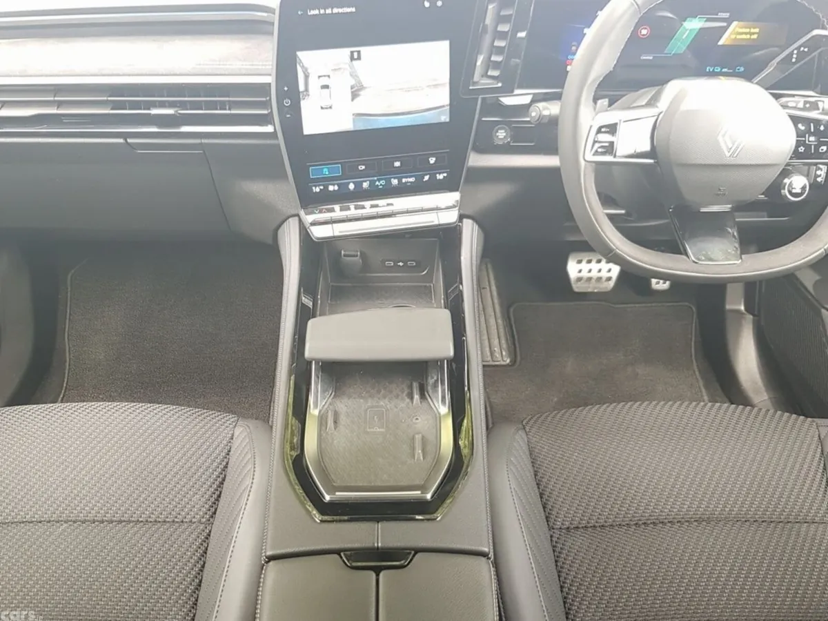 Renault Austral SUV, Petrol Hybrid, 2026, Blue