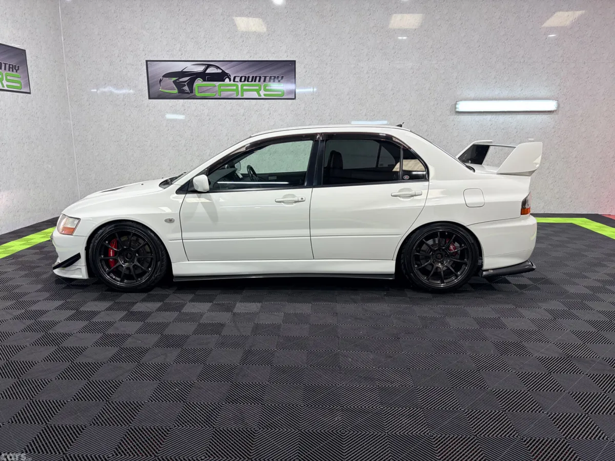 Mitsubishi Lancer Saloon, Petrol, 2005, White
