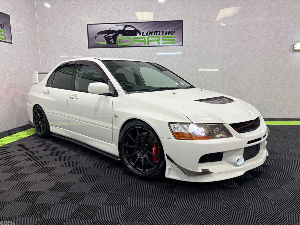 Mitsubishi Lancer Saloon, Petrol, 2005, White