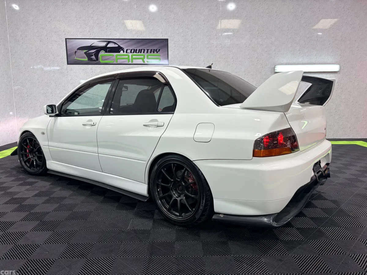Mitsubishi Lancer Saloon, Petrol, 2005, White