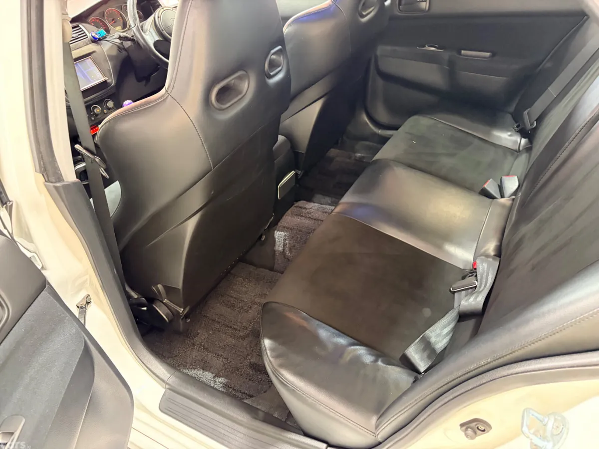 Mitsubishi Lancer Saloon, Petrol, 2005, White