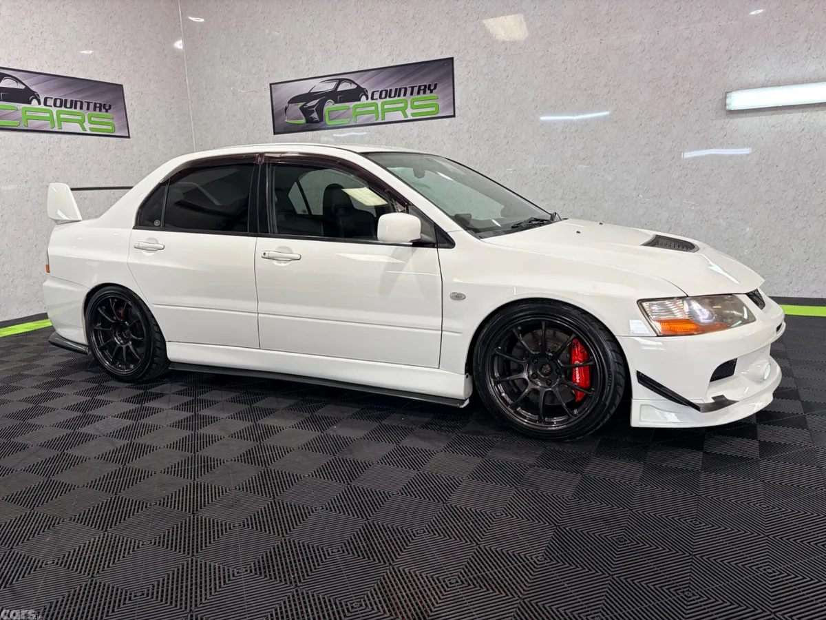 Mitsubishi Lancer Saloon, Petrol, 2005, White