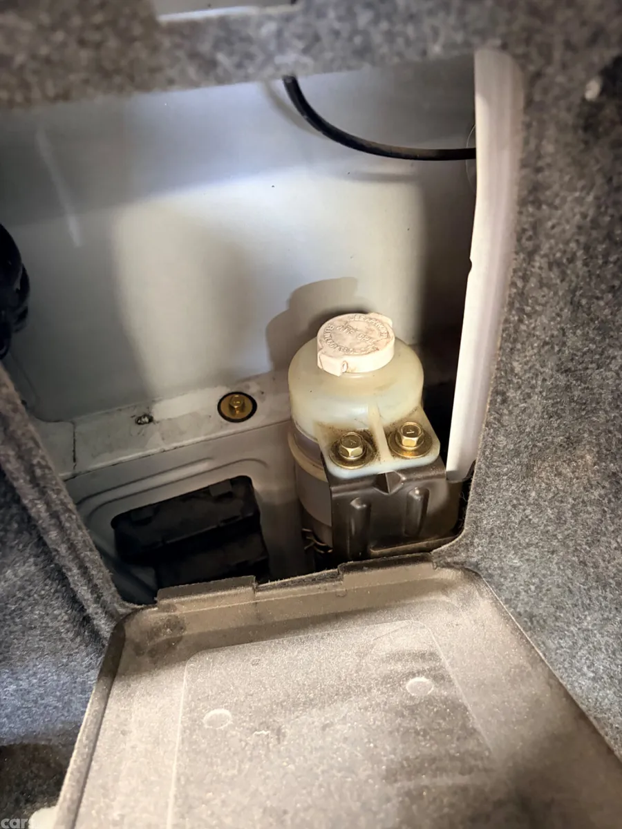 Mitsubishi Lancer Saloon, Petrol, 2005, White