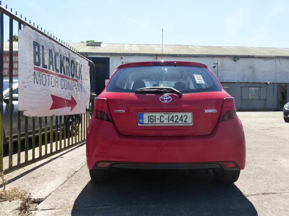 Toyota Yaris Hatchback, Diesel, 2016, Red