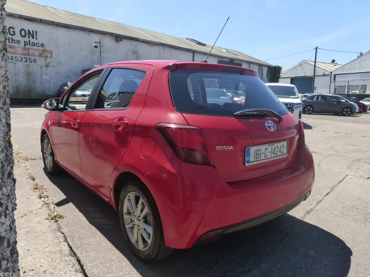 Toyota Yaris Hatchback, Diesel, 2016, Red