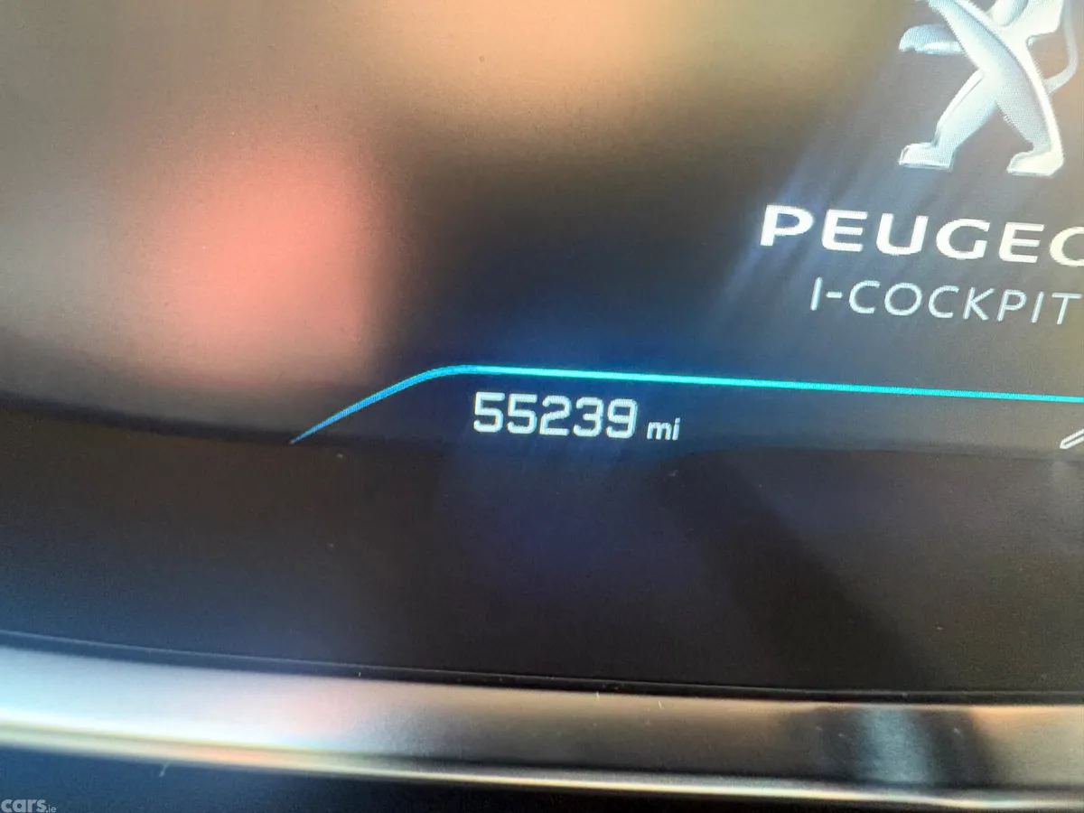 Peugeot 5008 MPV, Diesel, 2020, Grey