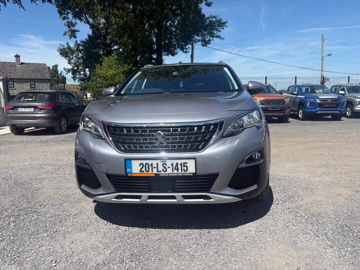 Peugeot 5008 MPV, Diesel, 2020, Grey