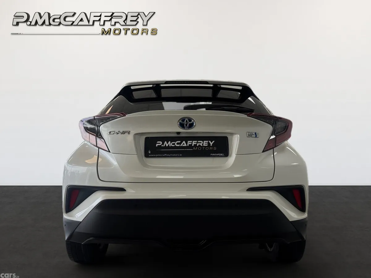 Toyota C-HR Hatchback, Petrol Hybrid, 2019, White