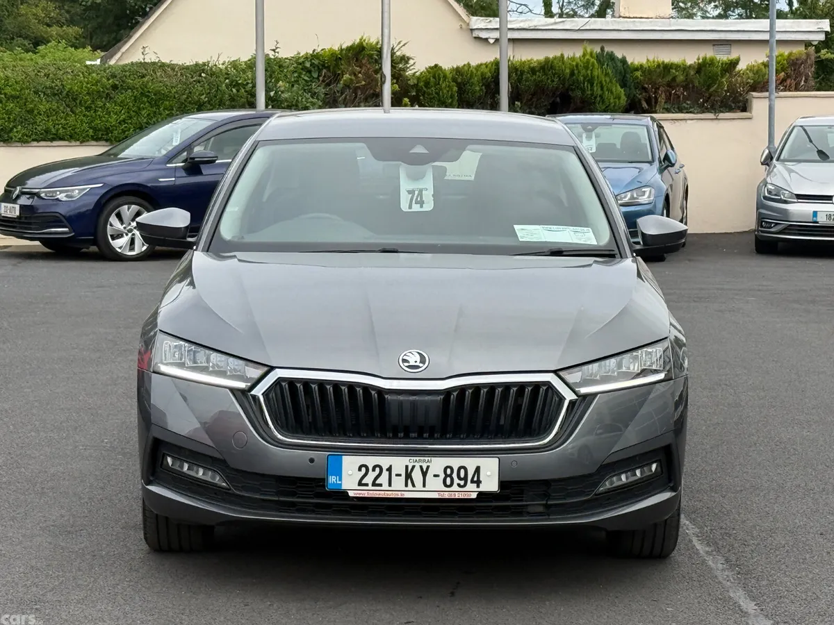 Skoda Octavia Saloon, Petrol, 2022, Grey